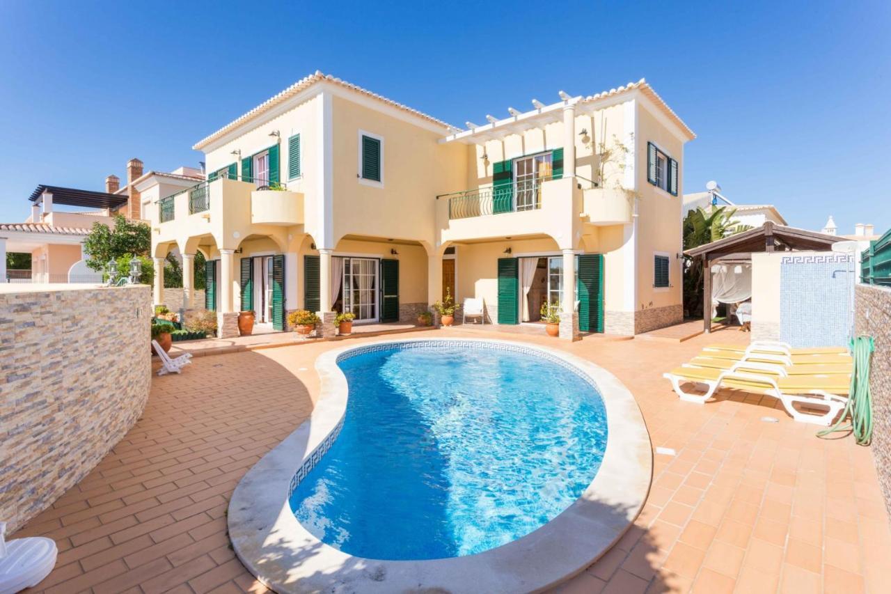 Sunflower Villa By Seewest Lagos Dış mekan fotoğraf