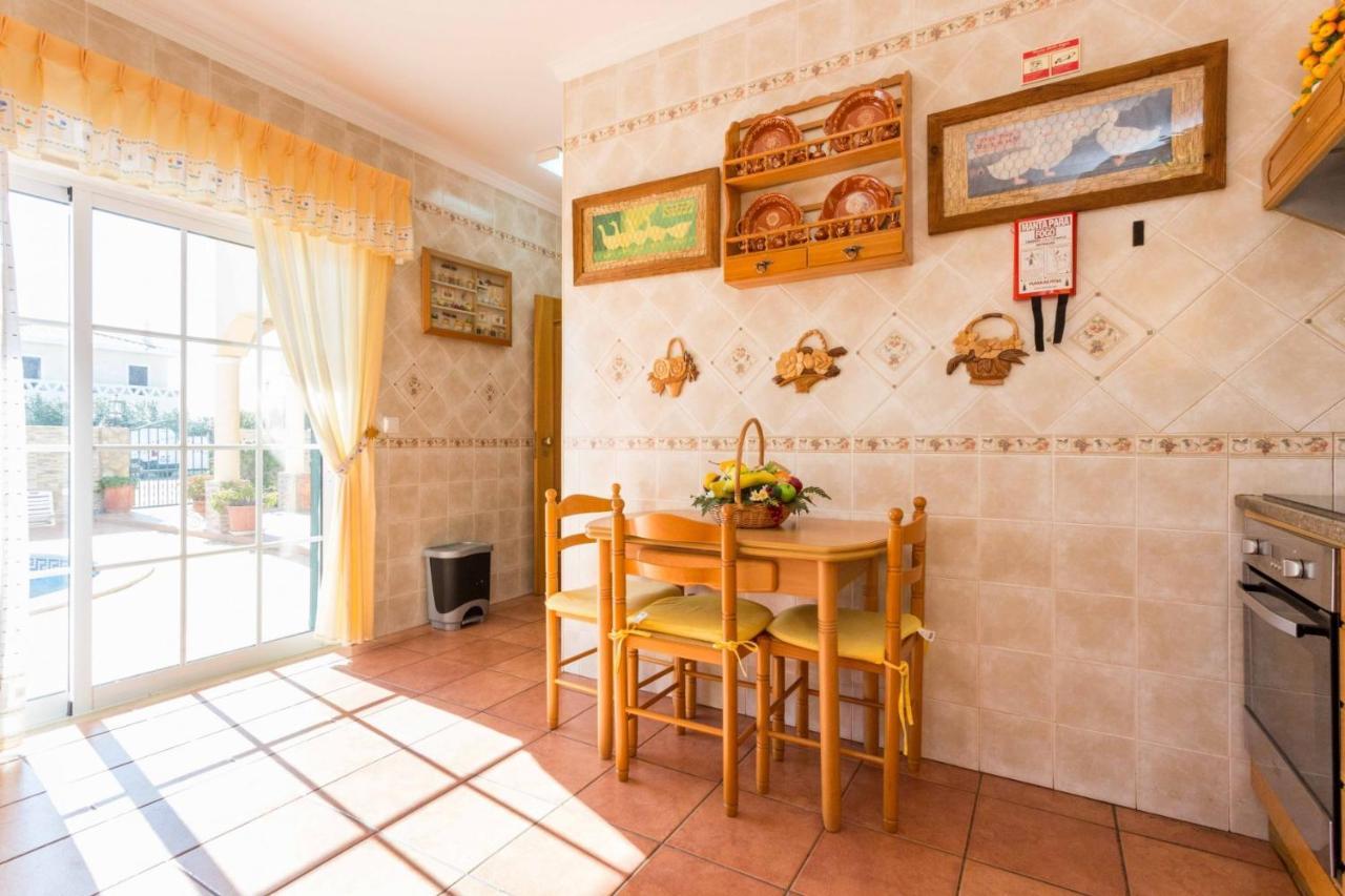 Sunflower Villa By Seewest Lagos Dış mekan fotoğraf